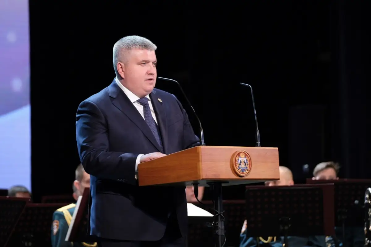 Александр Дронов поздравил сотрудников Росгвардии с десятилетием создания службы