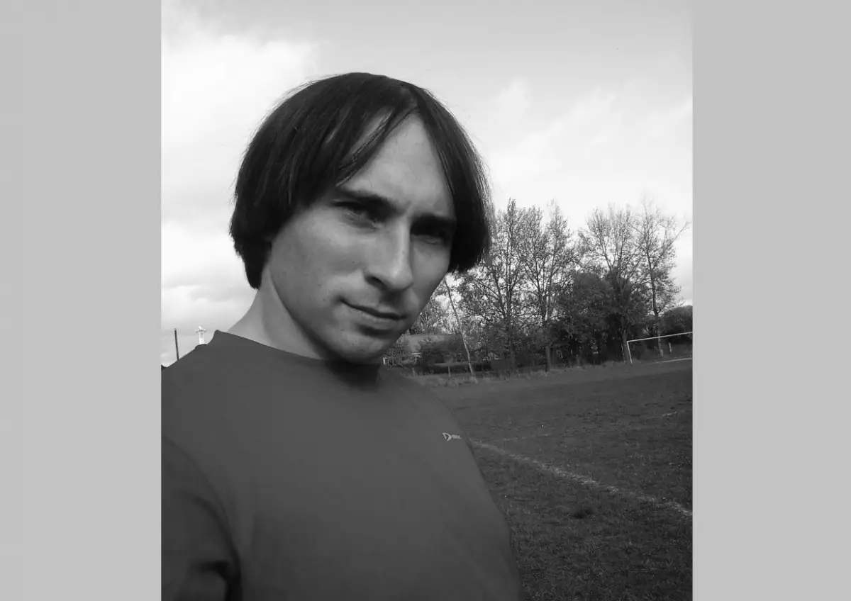 Малая Вишера прощается с любимым детским тренером по футболу