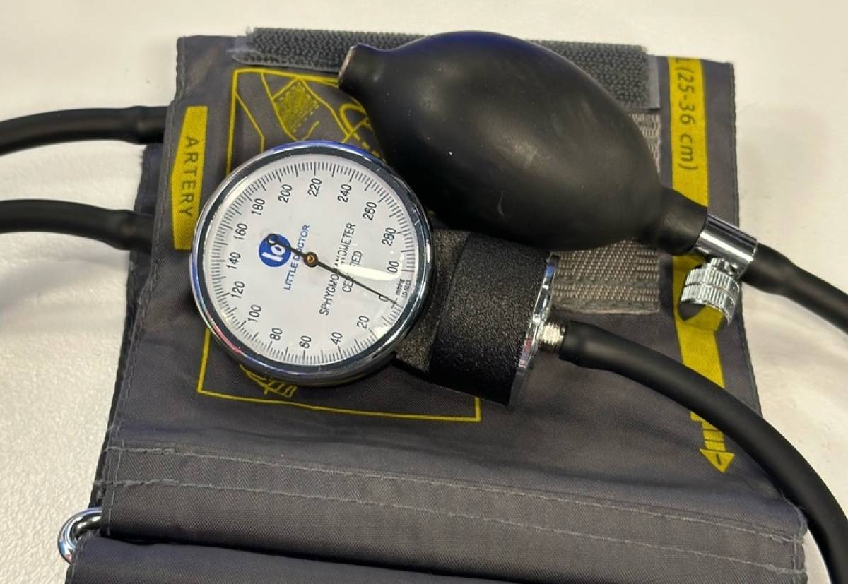 Новгородцы смогут бесплатно проверить точность своих тонометров