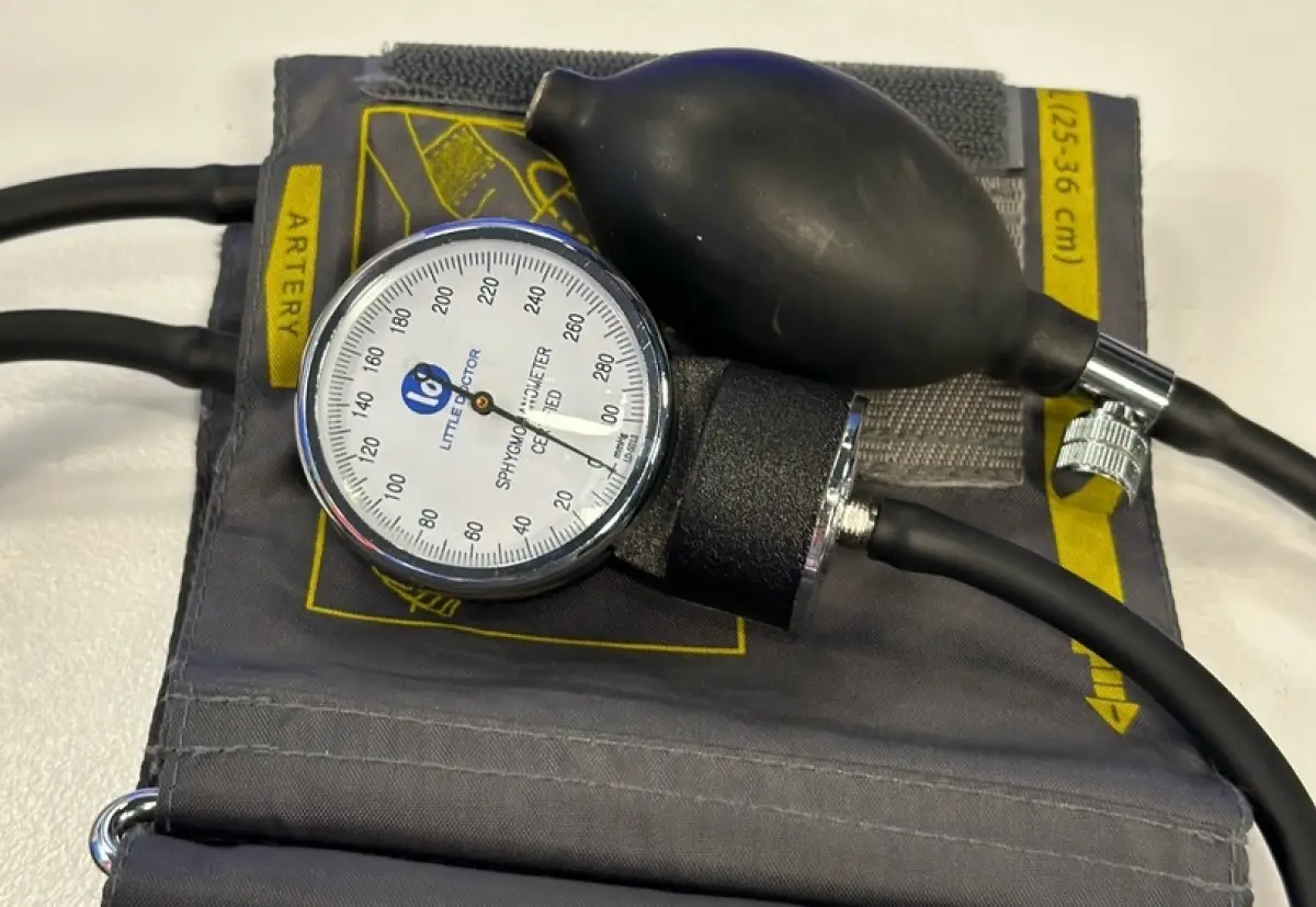 Новгородцы смогут бесплатно проверить точность своих тонометров