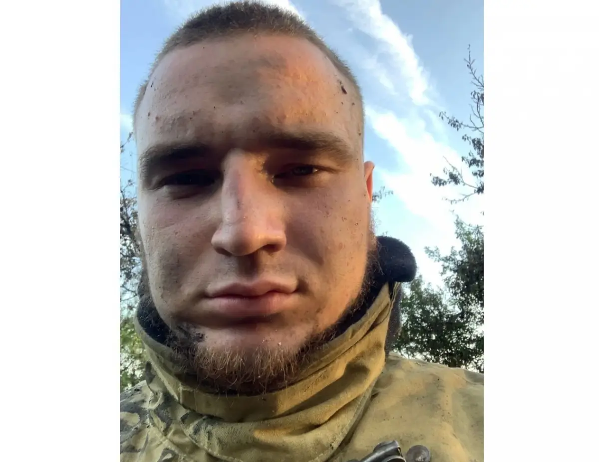 Маловишерский огнеборец приехал на выходные в Петербург и потушил пожар