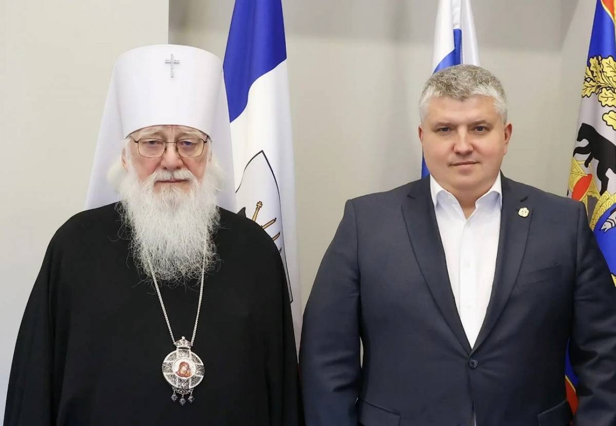 Губернатор Новгородской области поздравил митрополита Льва с юбилеем