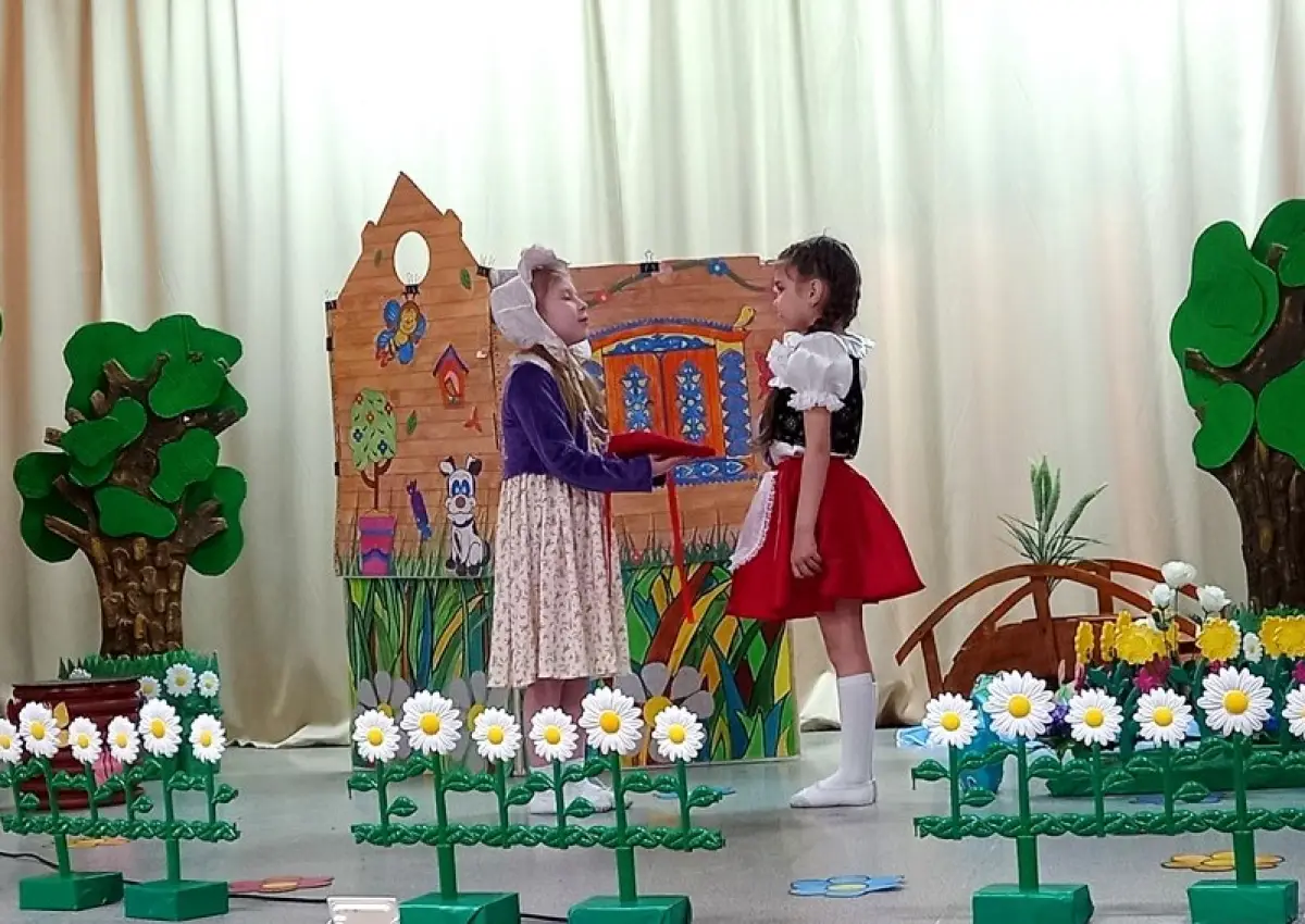 Детсадовцы Парфинского округа покорили театральную сцену