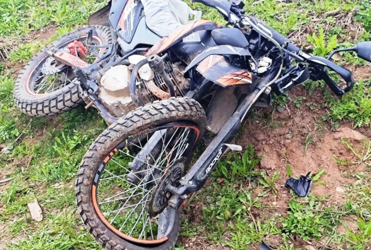 Некрасивый поступок совершил мотоциклист в Демянском округе