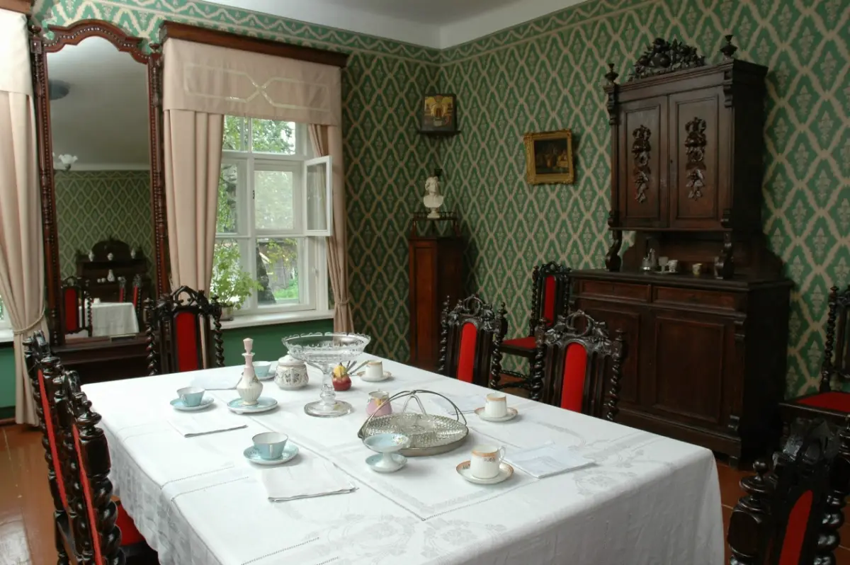 В Старой Руссе готовятся к юбилею Дома-музея Достоевского