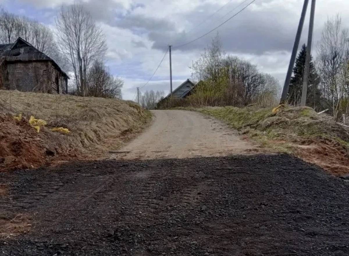 В Демянском округе восстановили участок дороги Пески – Шульгина Гора