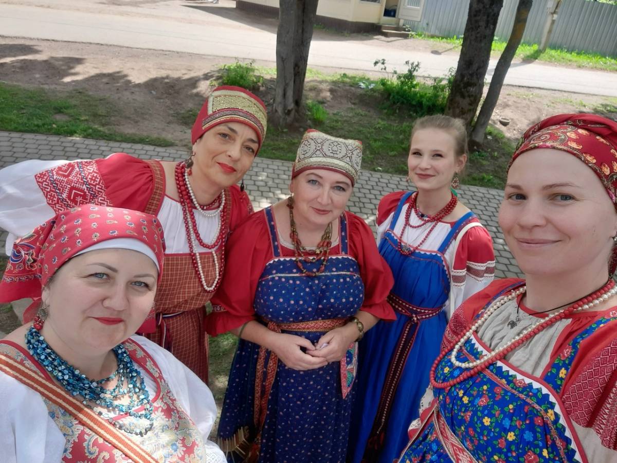 В Валдае ждут заявок от гармонистов и частушечников на летний фестиваль