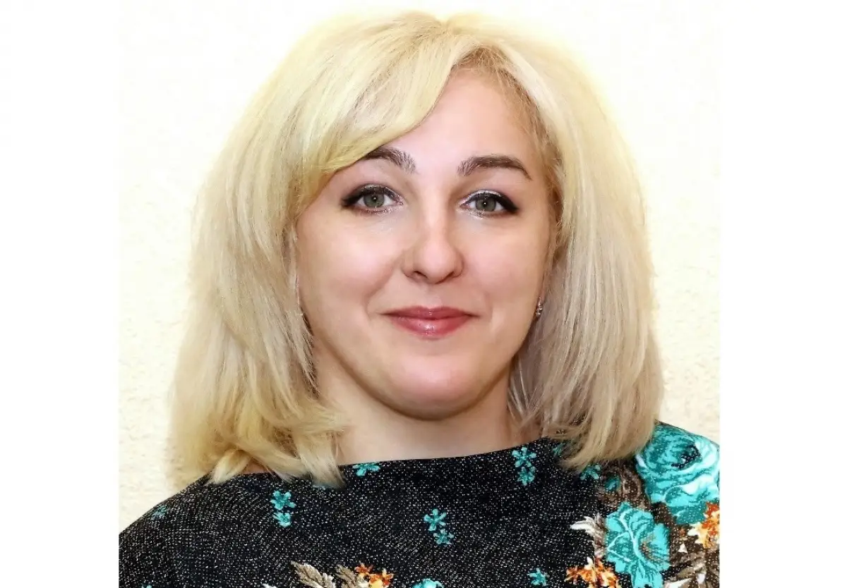 Портрет фермера Ирины Юрченко в этом году украсил Доску почёта Батецкого округа