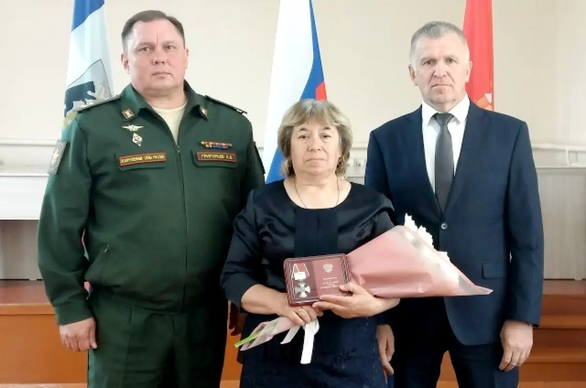 В Волоте состоялась церемония вручения орденов Мужества