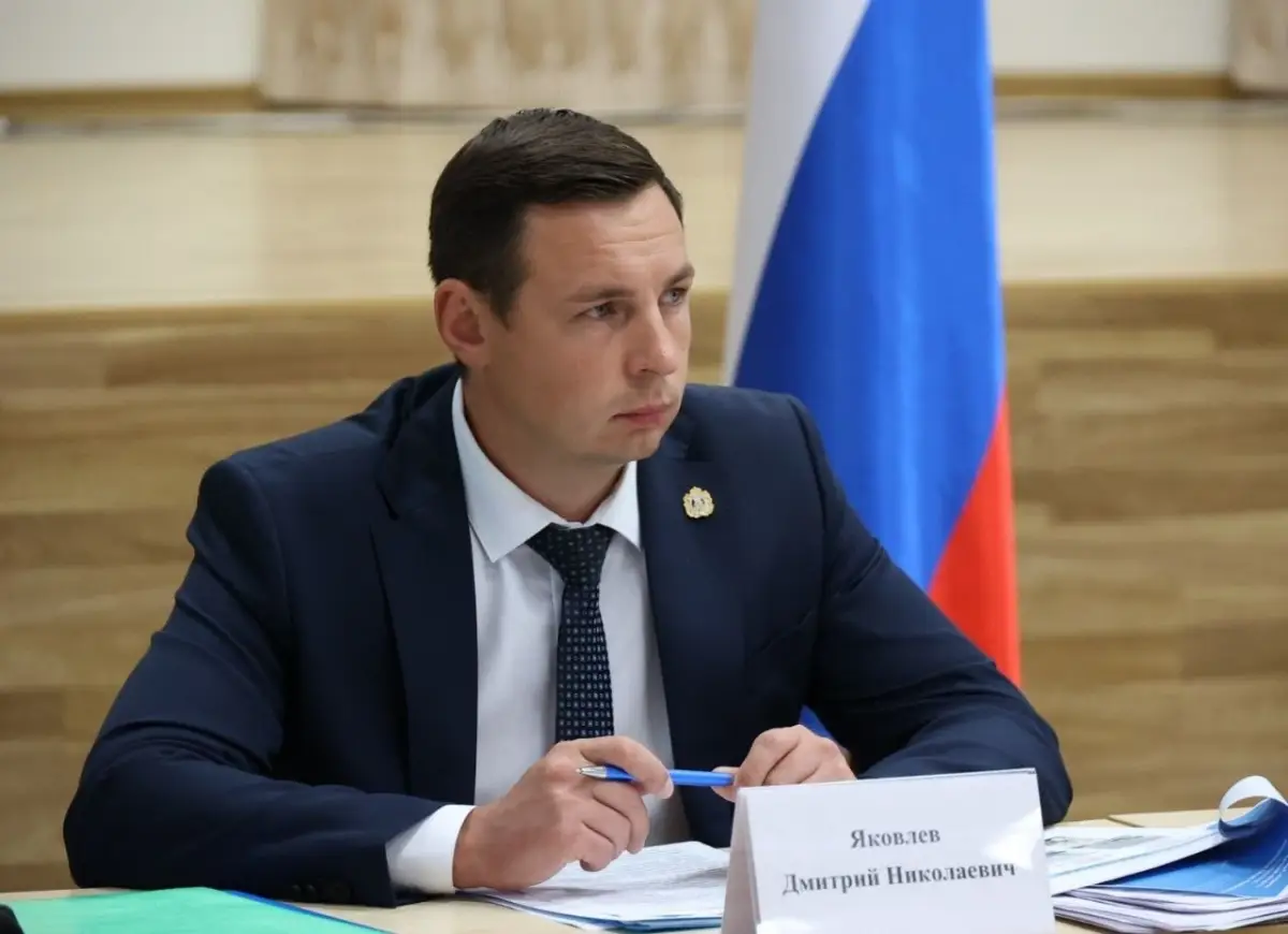 Дмитрий Яковлев: Указ об особом статусе закрепляет комплексную поддержку педагогов