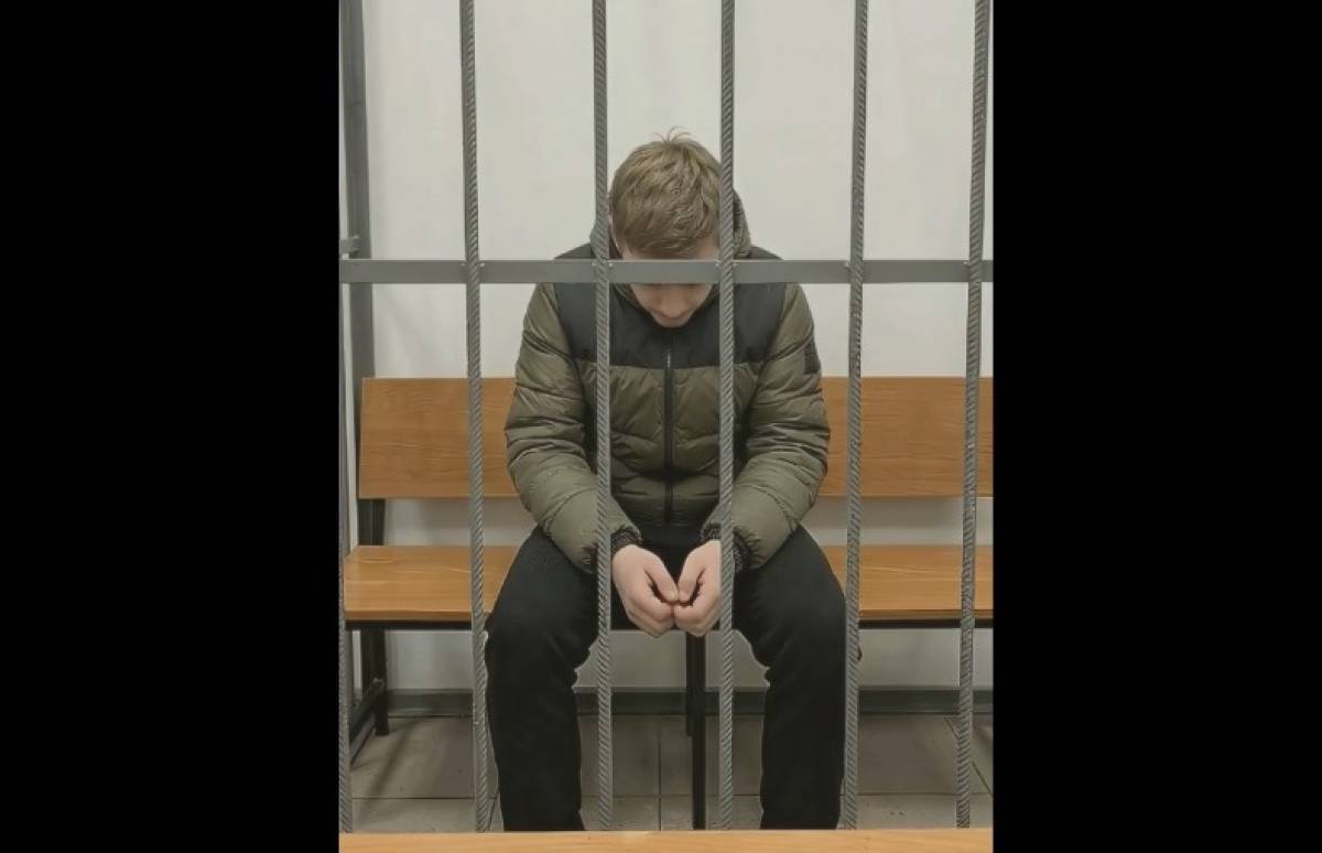 Желание заработать лёгкие деньги может сломать подростку жизнь