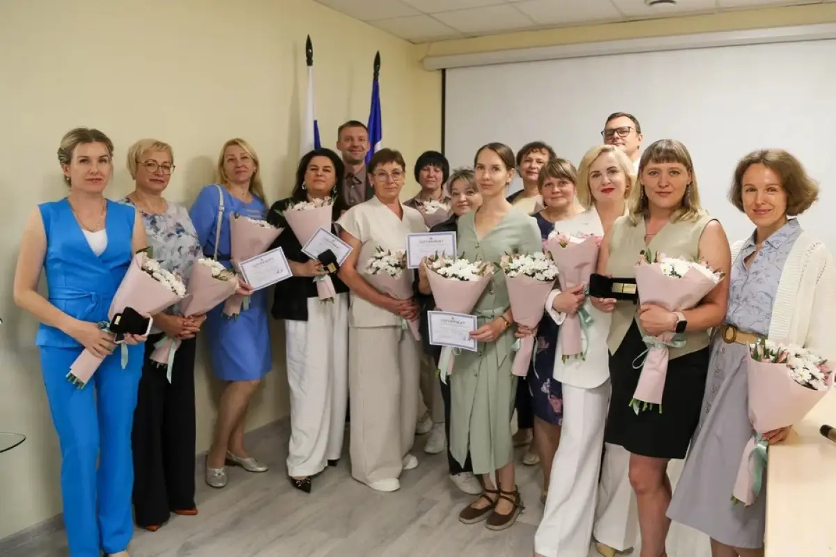 В Новгородской области поощрили лучших врачей, медсестёр и медбратьев