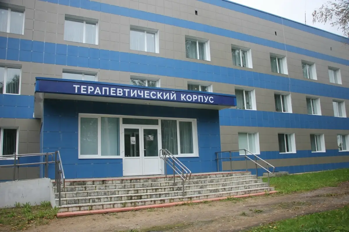 В Демянске открыли круглосуточный стационар терапевтического отделения
