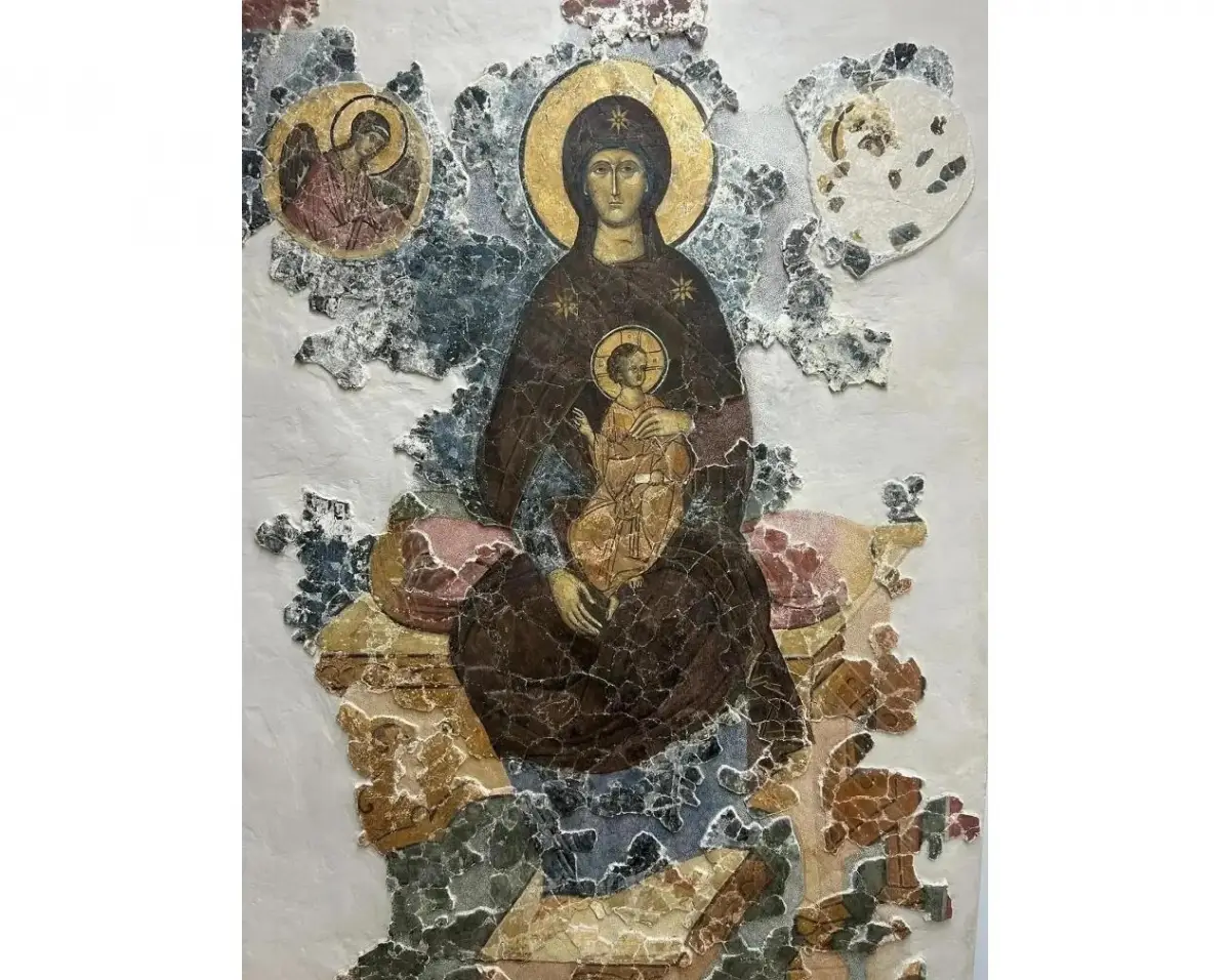 В праздник Рождества Богородицы в Софийский собор вернулась фреска XV века