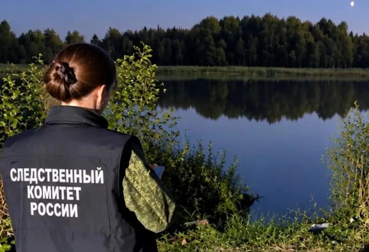Пожар на воде: боровичанин погиб после возгорания моторной лодки на озере Веенка