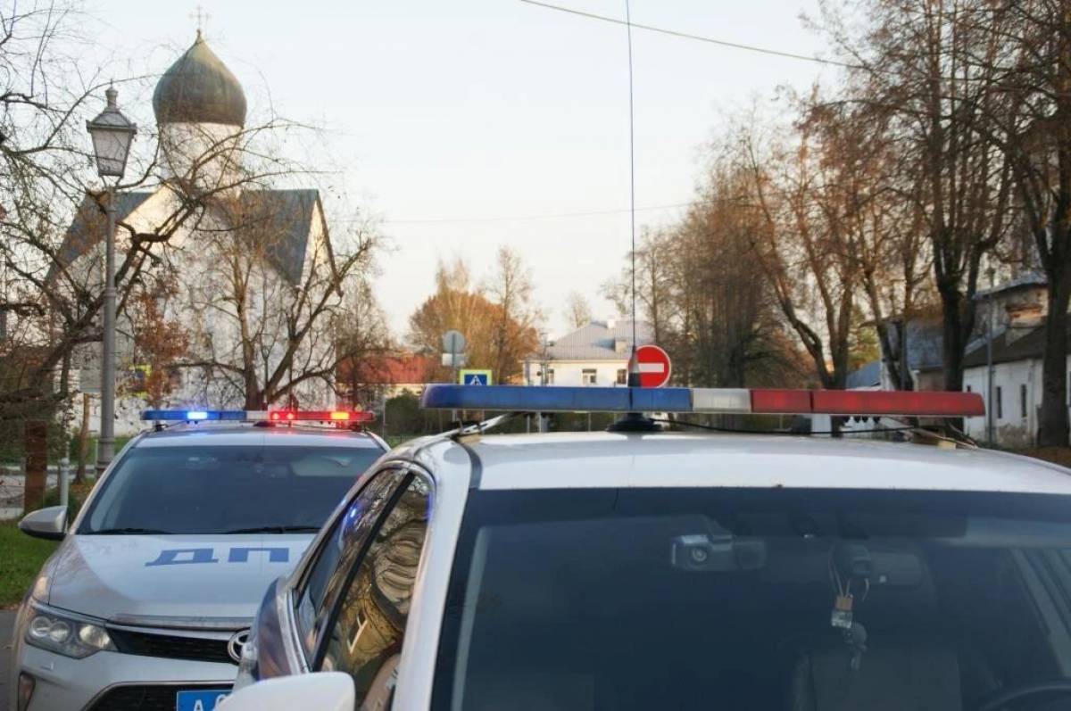 Покатушки пьяного скутериста по деревне Хотяжи прервали дорожные полицейские