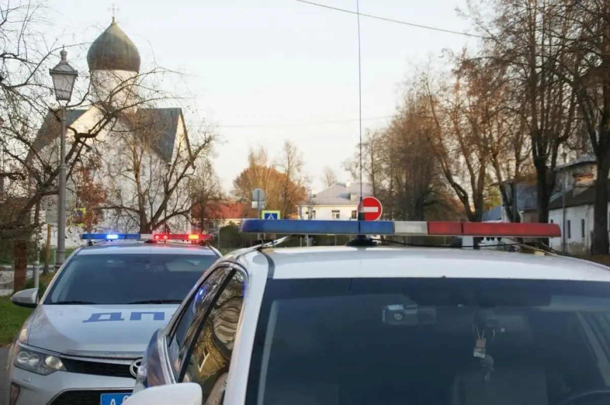 Покатушки пьяного скутериста по деревне Хотяжи прервали дорожные полицейские